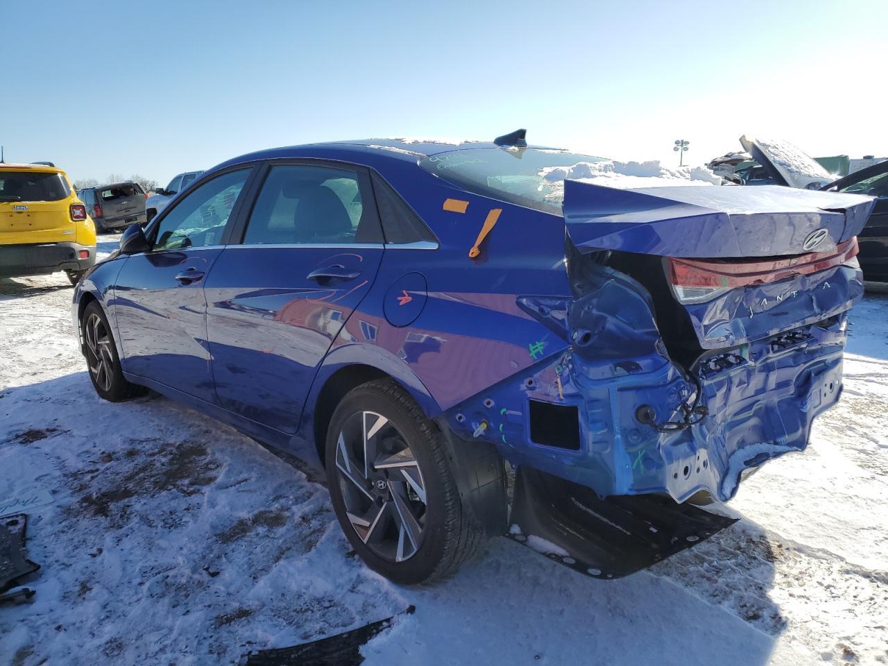 2024 HYUNDAI ELANTRA SE - Фото 2