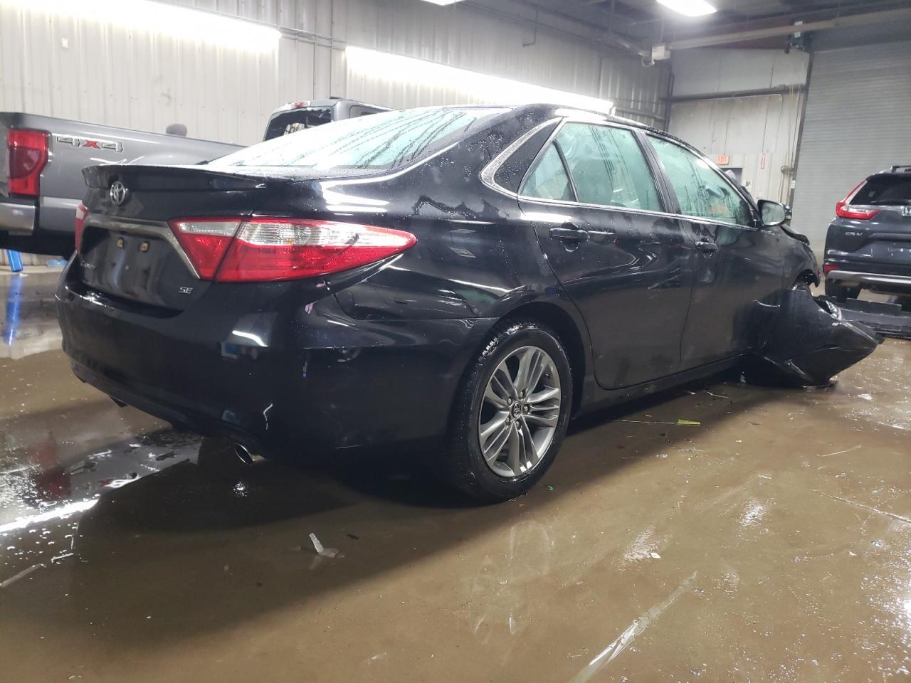 2017 TOYOTA CAMRY LE - Фото 3