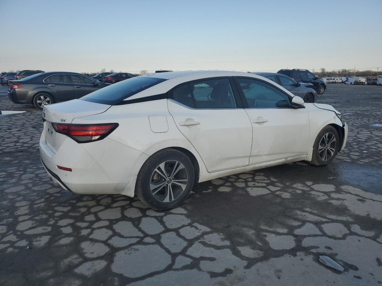2020 NISSAN SENTRA SV - Фото 3