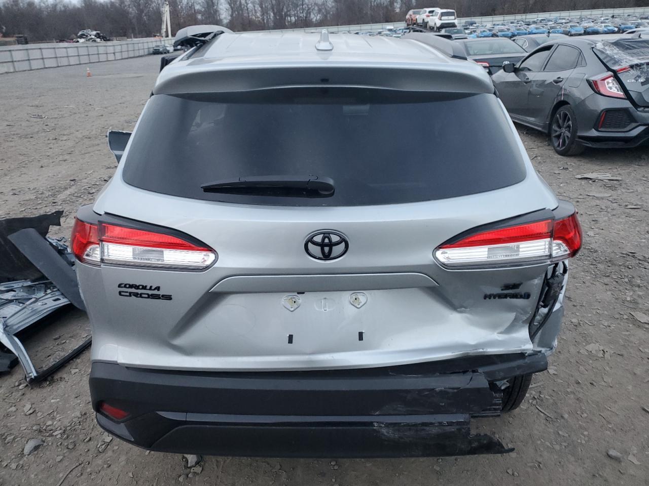 2024 TOYOTA COROLLA CR - Image 6
