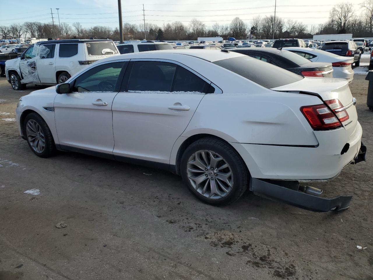 2013 FORD TAURUS LIM - Image 2