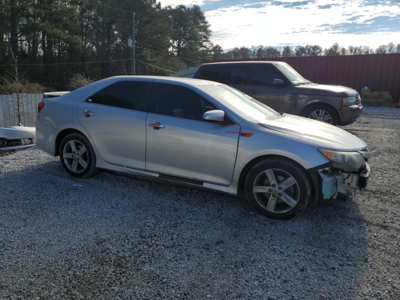 2014 TOYOTA CAMRY L - Image 4