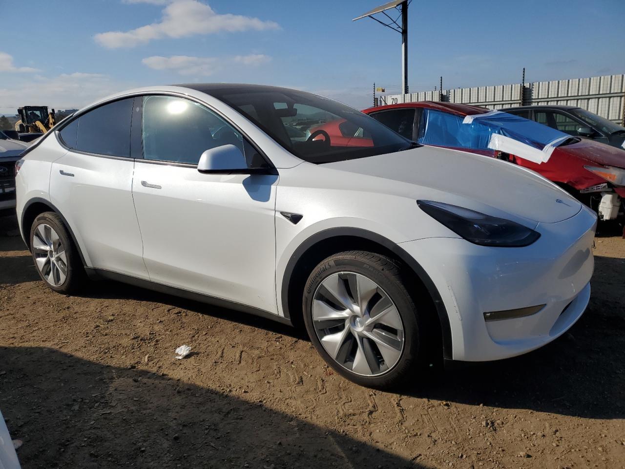 2023 TESLA MODEL Y - Фото 4