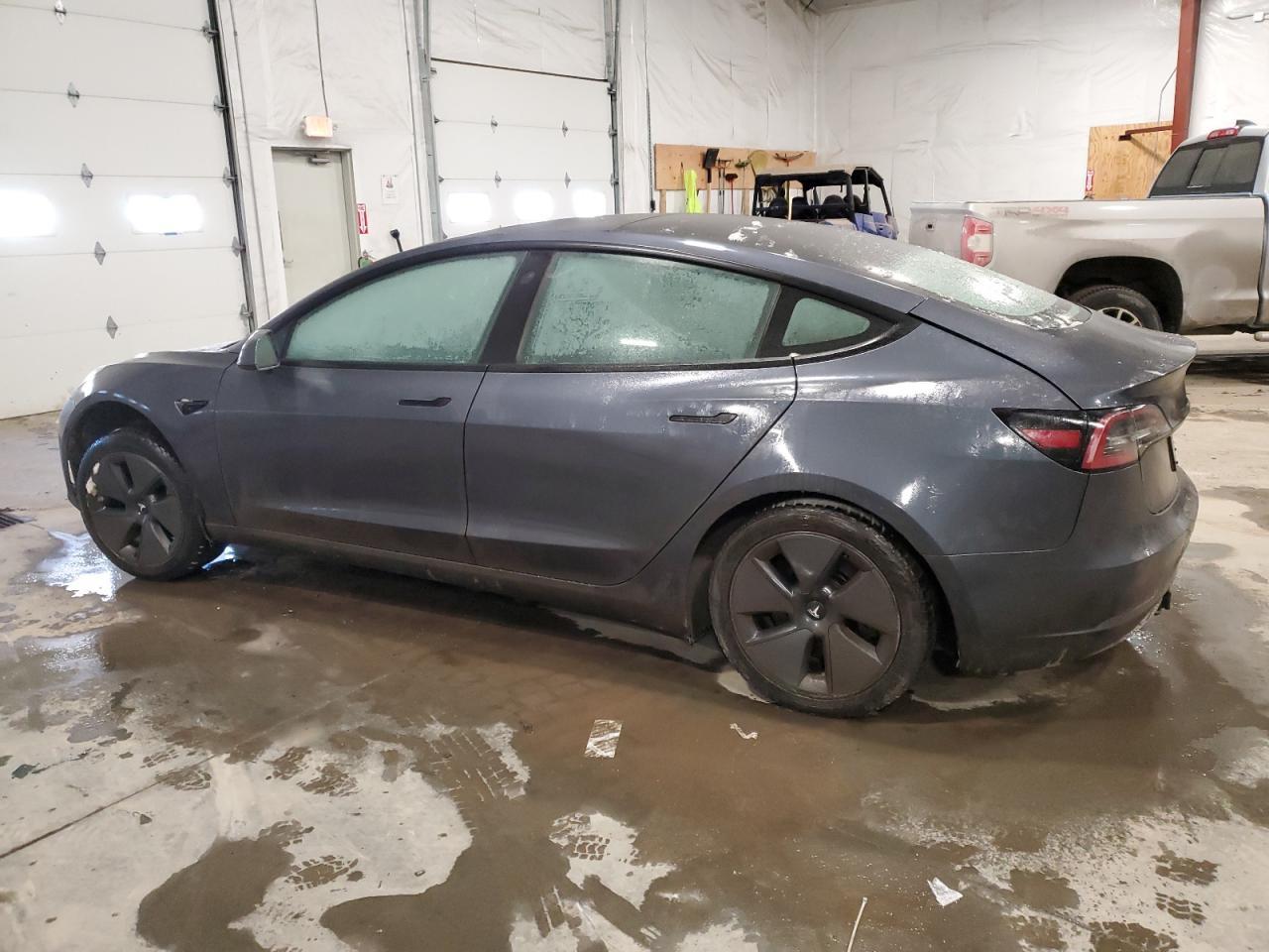 2022 TESLA MODEL 3 - Image 2