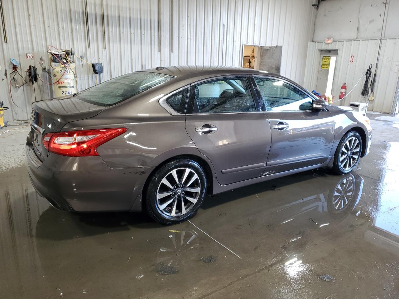 2017 NISSAN ALTIMA 2.5 - Фото 3