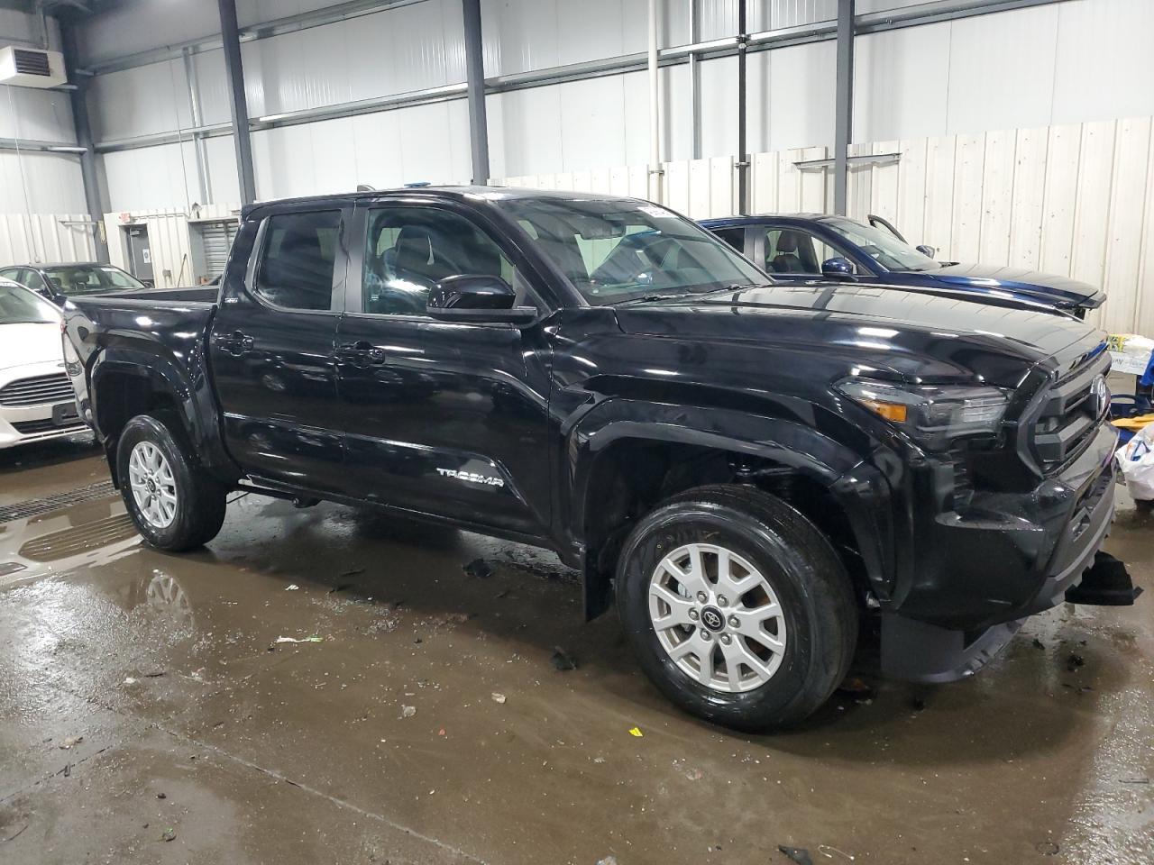 2024 TOYOTA TACOMA DOU - Фото 4