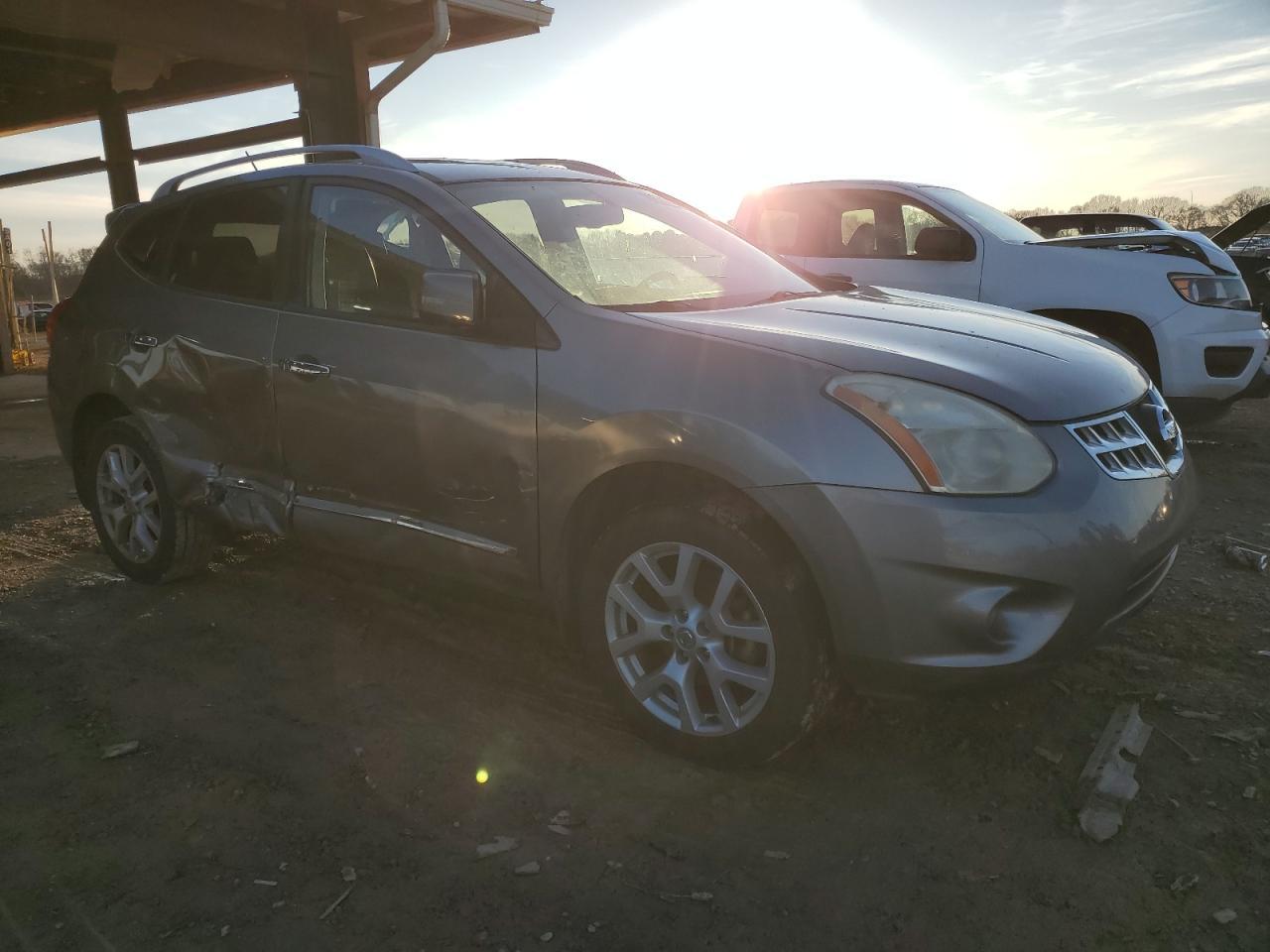 2013 NISSAN ROGUE S - Фото 4