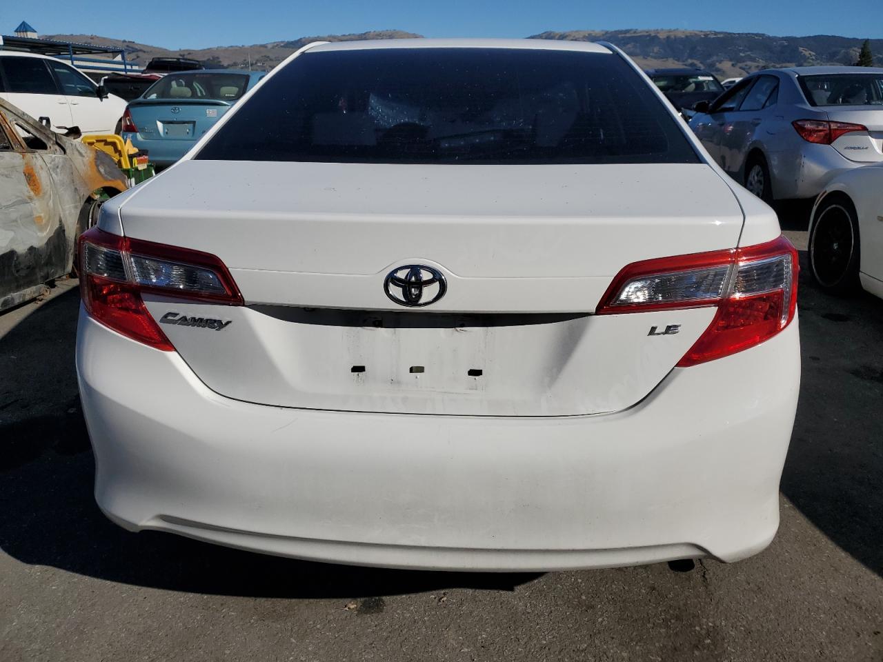 2014 TOYOTA CAMRY L - Фото 6