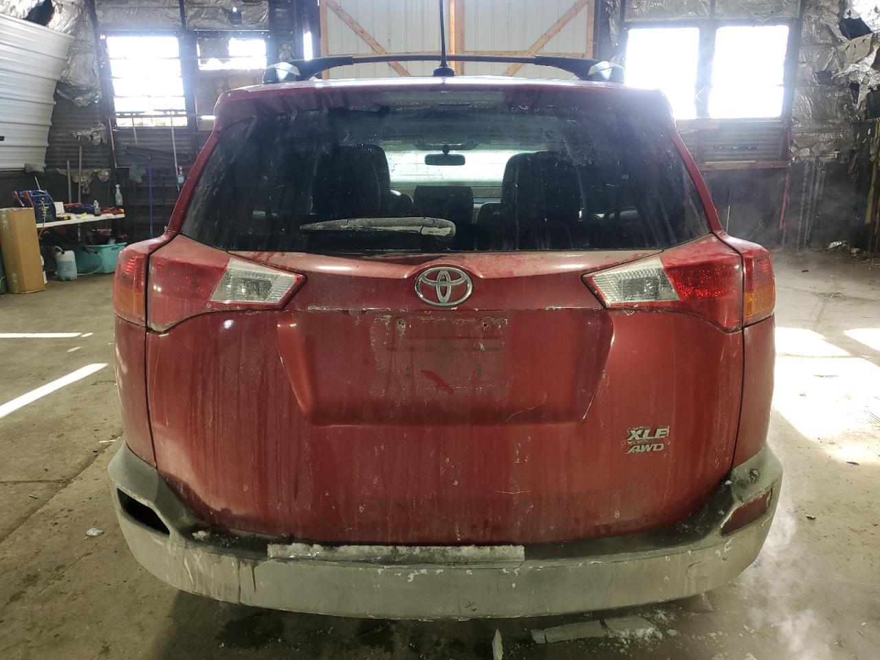2015 TOYOTA RAV4 XLE - Image 6