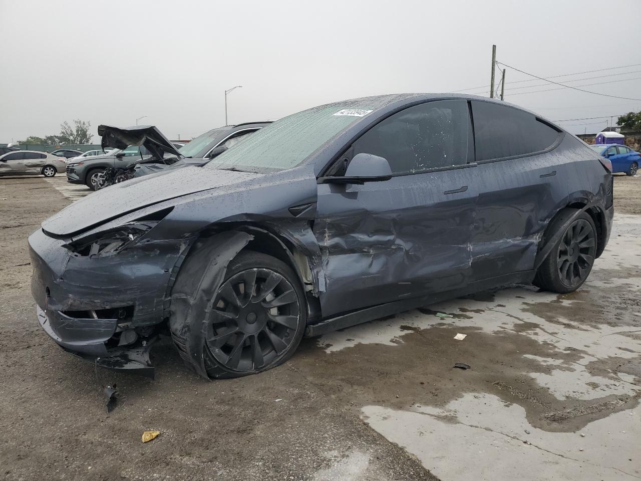 2023 TESLA MODEL Y