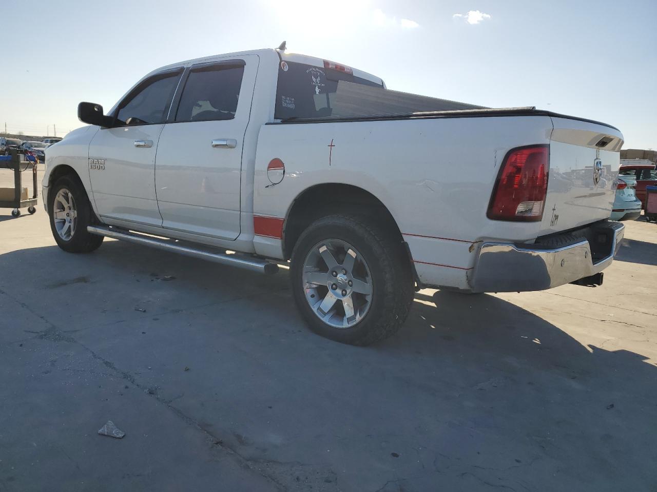 2015 RAM 1500 SLT - Image 2