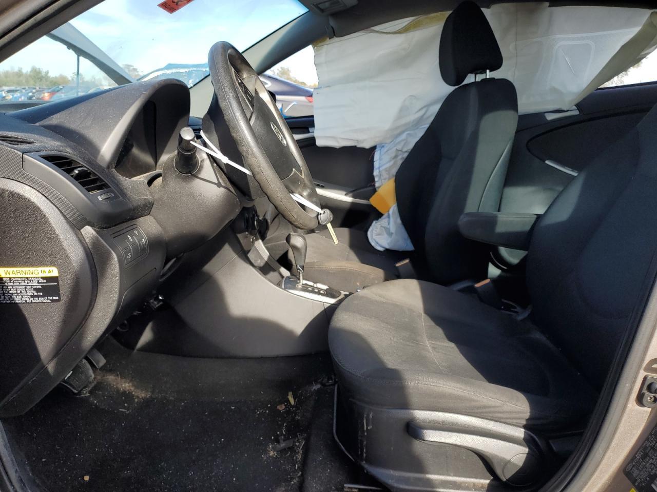 2014 HYUNDAI ACCENT GLS - Фото 7