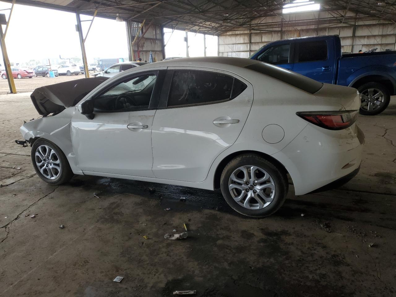 2017 TOYOTA YARIS IA - Фото 2