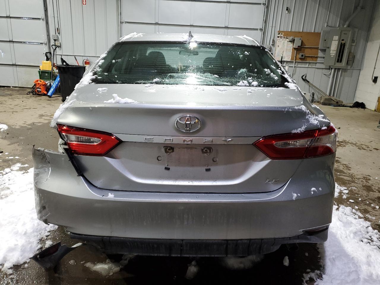2019 TOYOTA CAMRY L - Фото 6