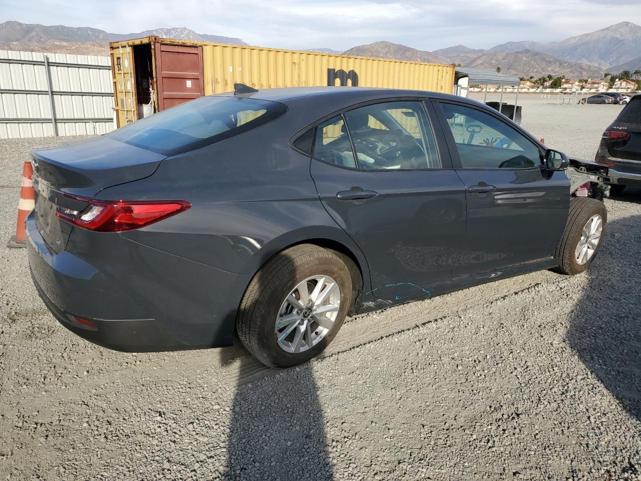 2025 TOYOTA CAMRY XSE - Фото 3