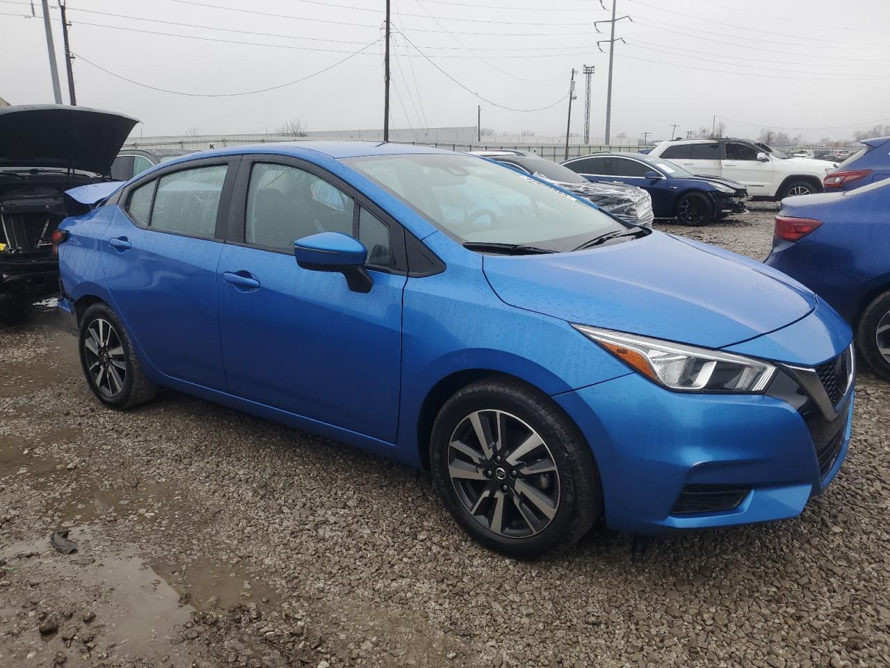 2021 NISSAN VERSA SV - Фото 4