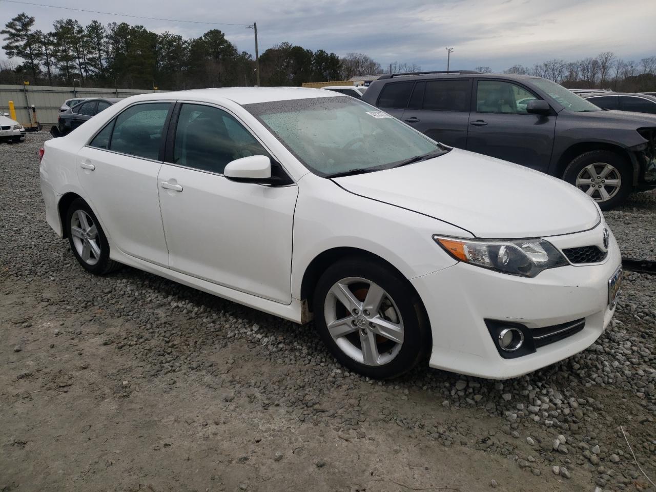 2013 TOYOTA CAMRY L - Image 4