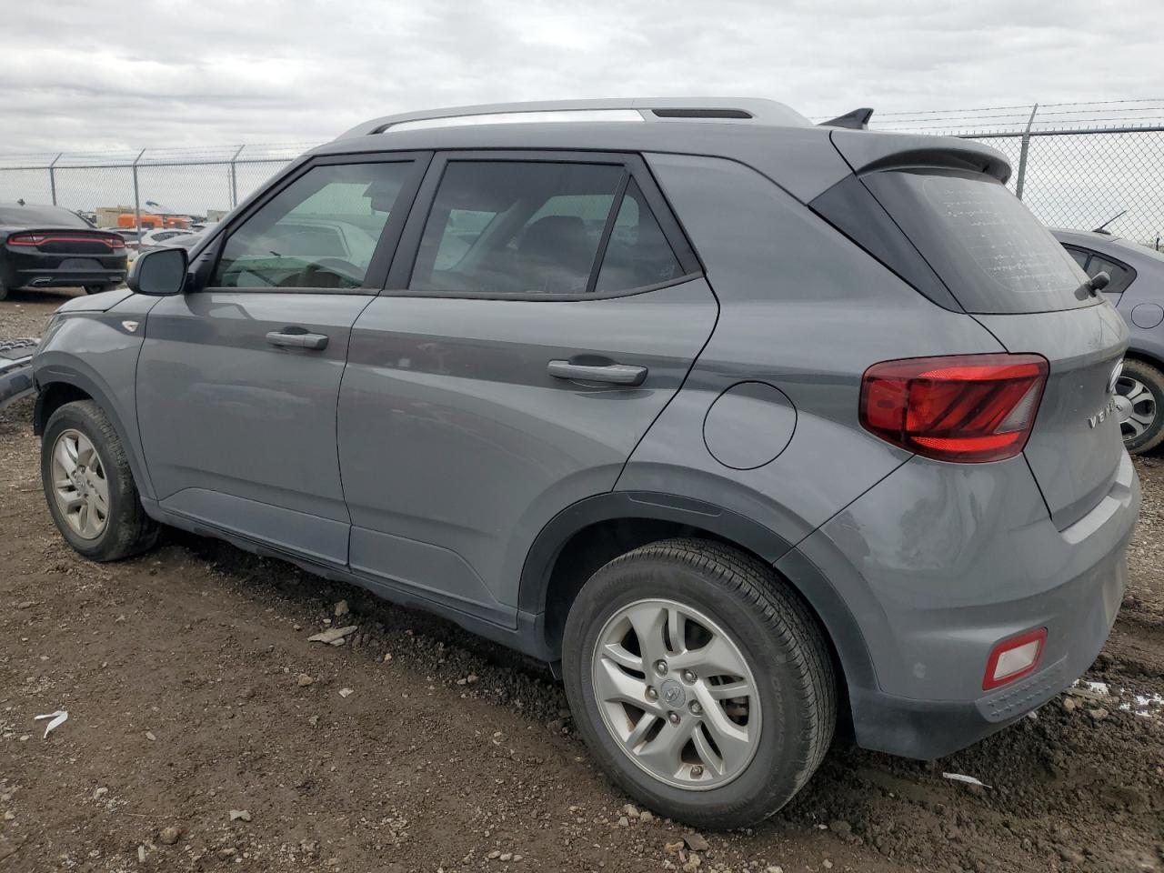 2020 HYUNDAI VENUE SEL - Фото 2