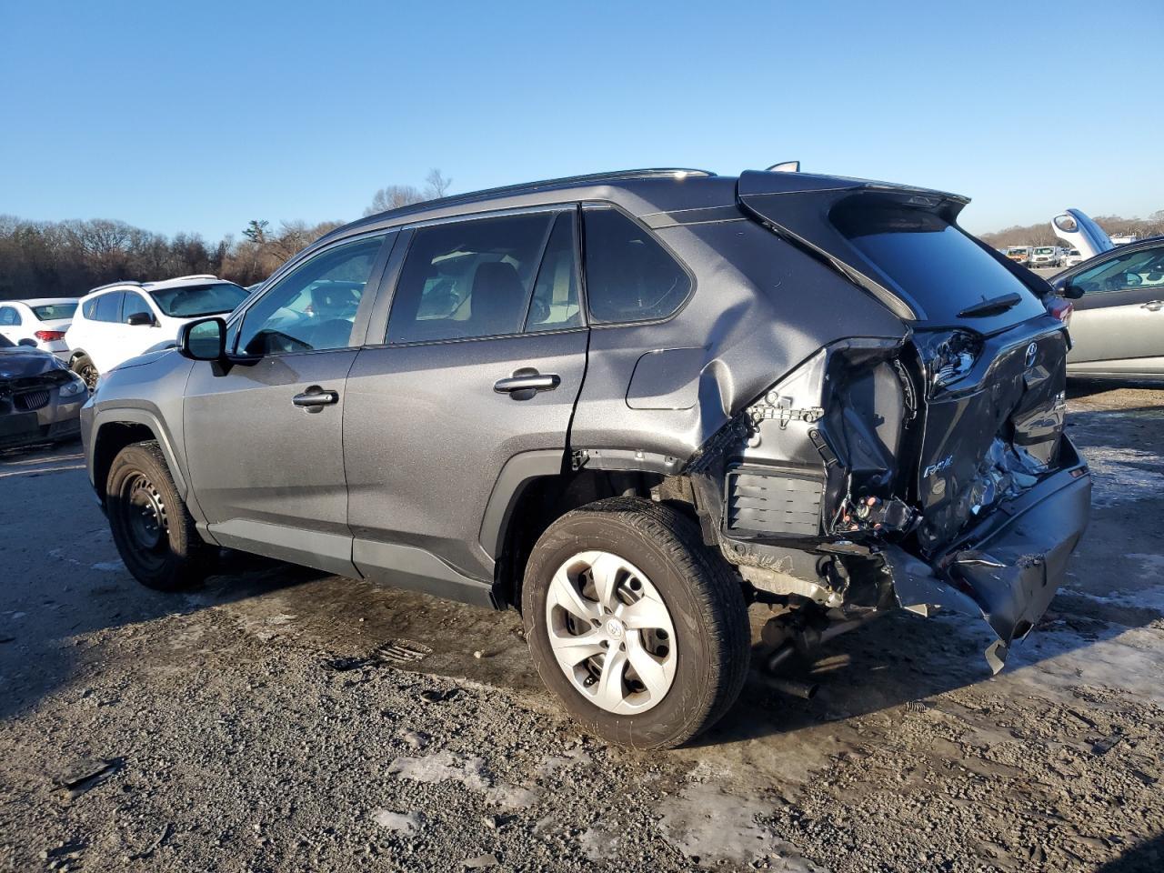 2021 TOYOTA RAV4 LE - Фото 2