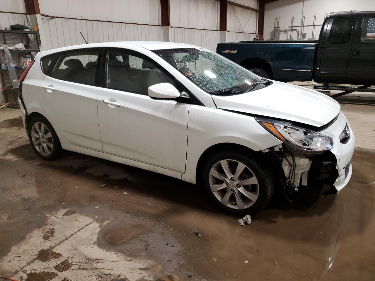 2012 HYUNDAI ACCENT GLS - Image 4