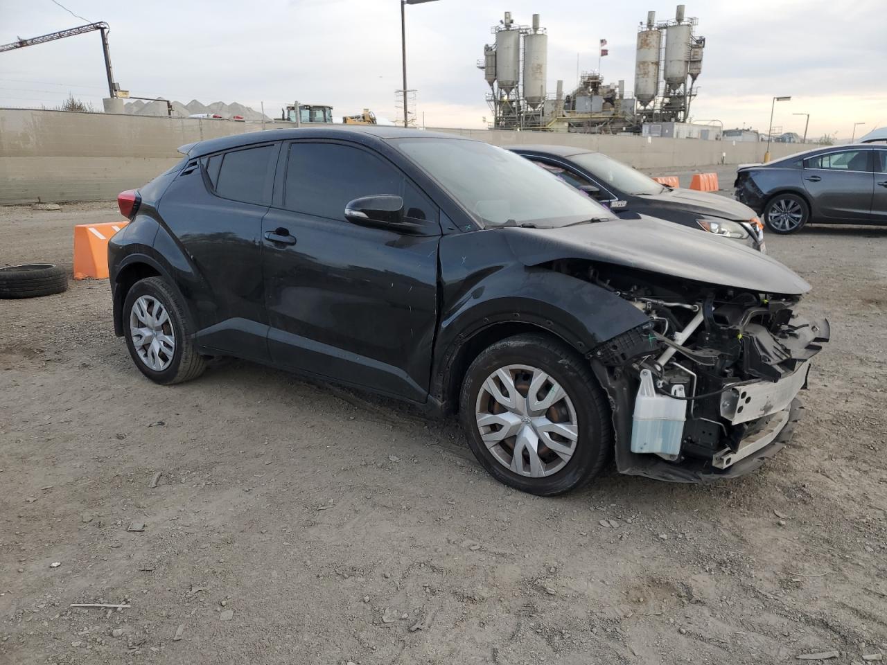 2021 TOYOTA C-HR XLE - Фото 4