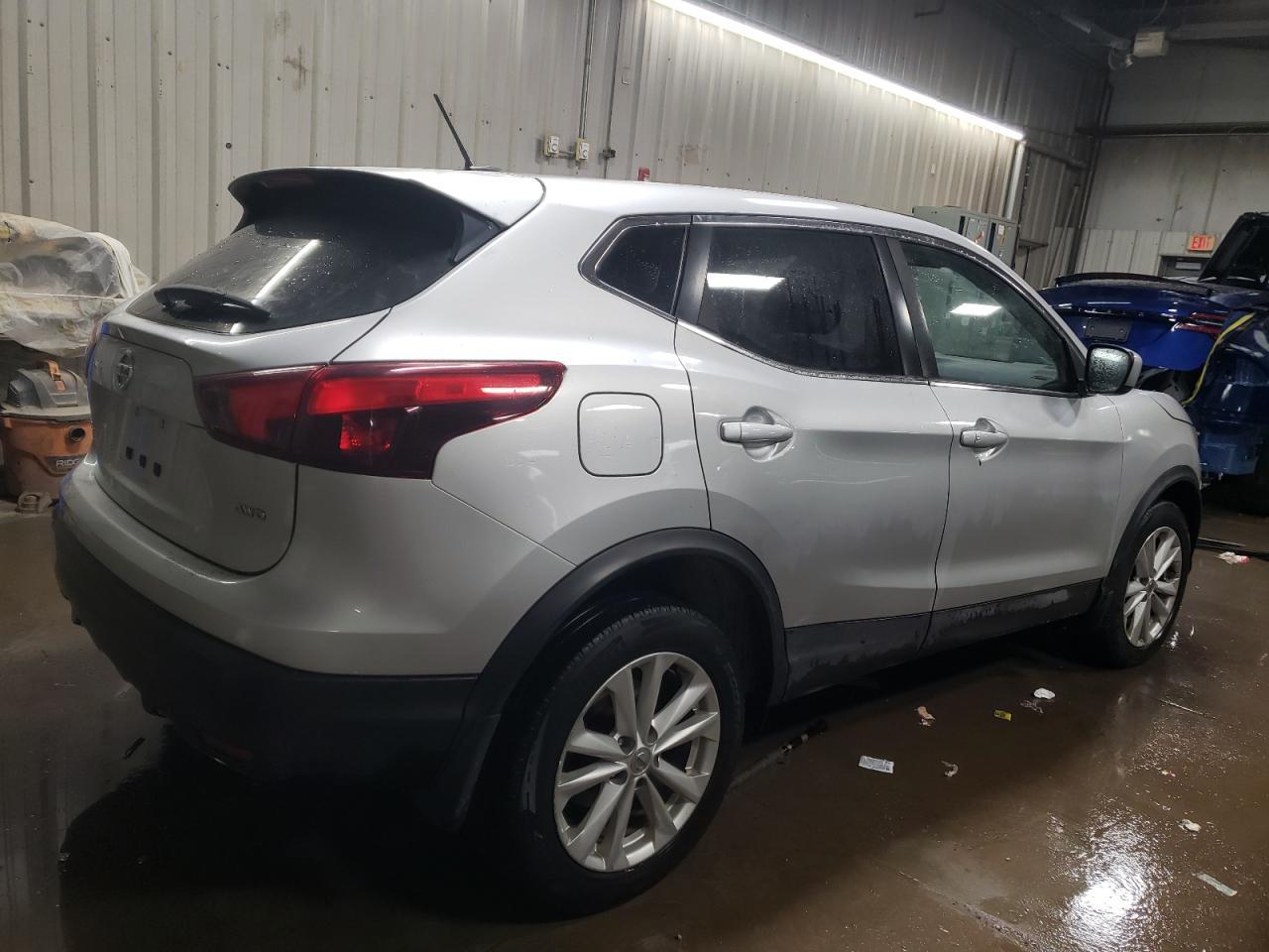 2018 NISSAN ROGUE SPT - Фото 3