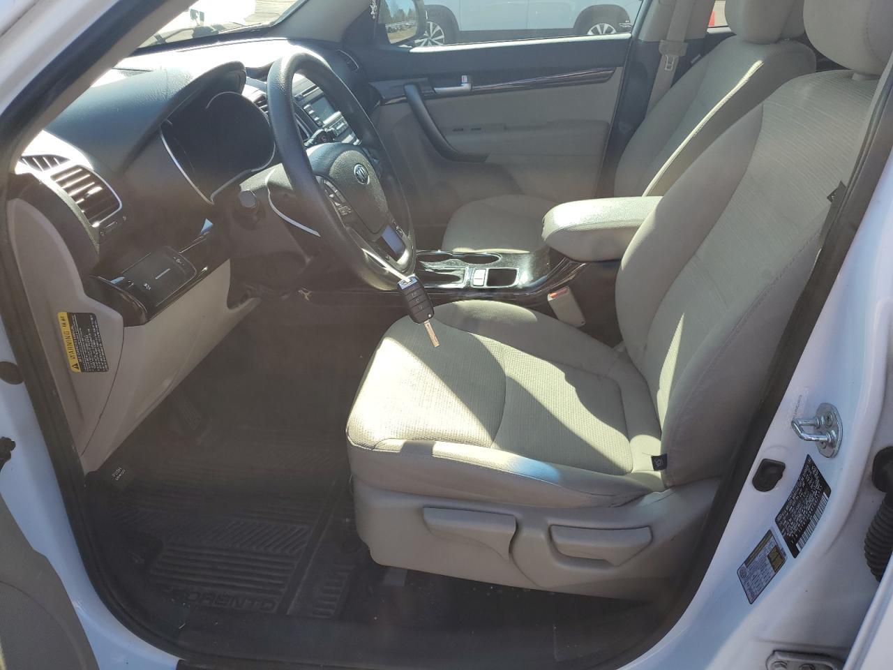 2015 KIA SORENTO LX - Image 7