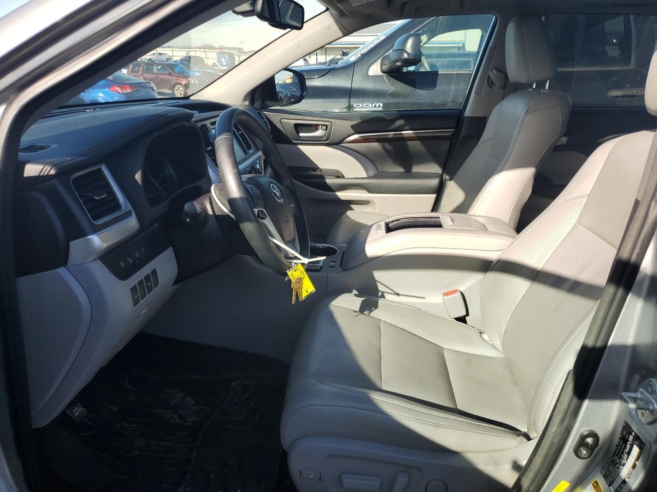 2015 TOYOTA HIGHLANDER - Image 7