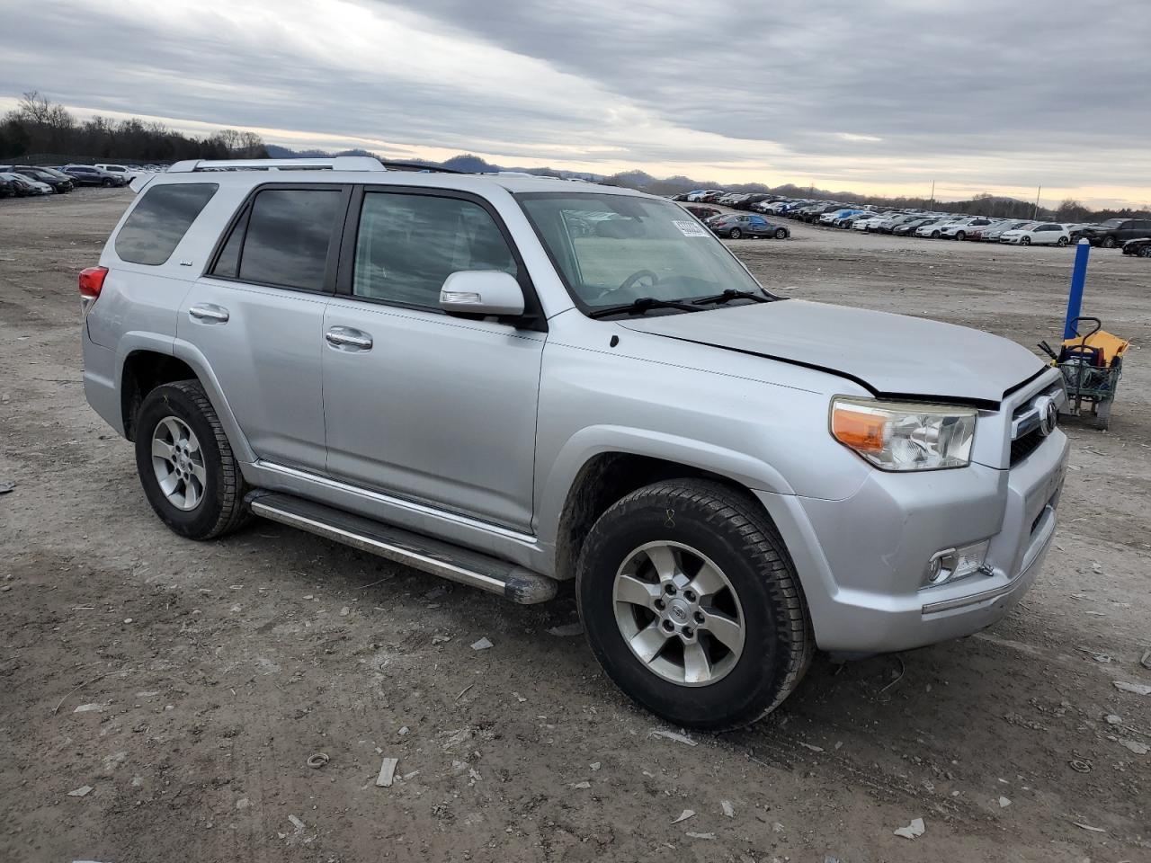 2011 TOYOTA 4RUNNER SR - Image 4