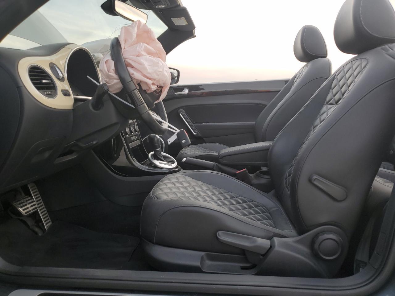 2019 VOLKSWAGEN BEETLE S - Image 7
