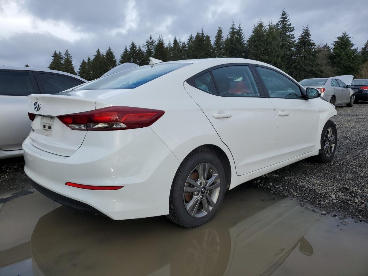 2018 HYUNDAI ELANTRA SE - Фото 3