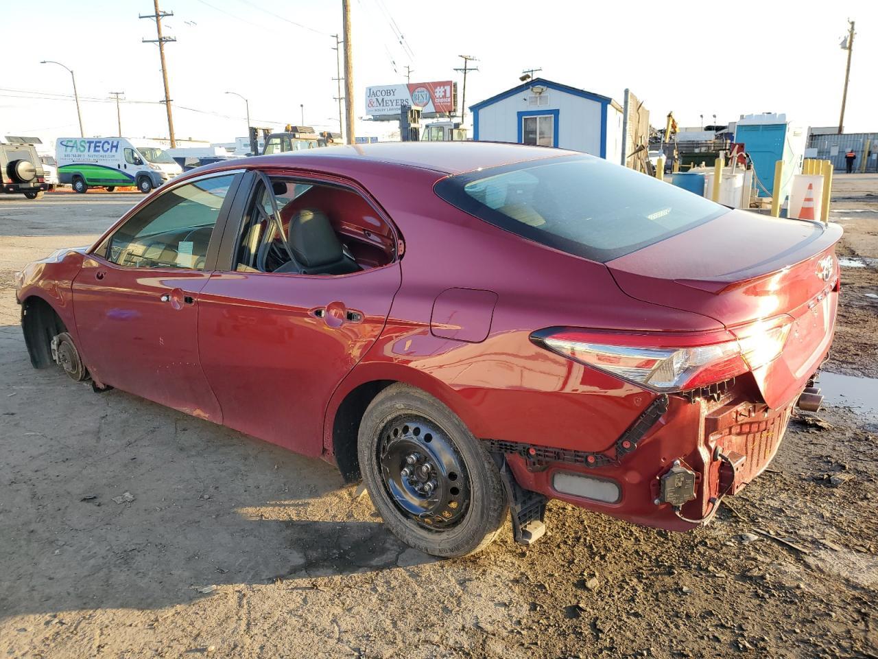 2018 TOYOTA CAMRY L - Фото 2