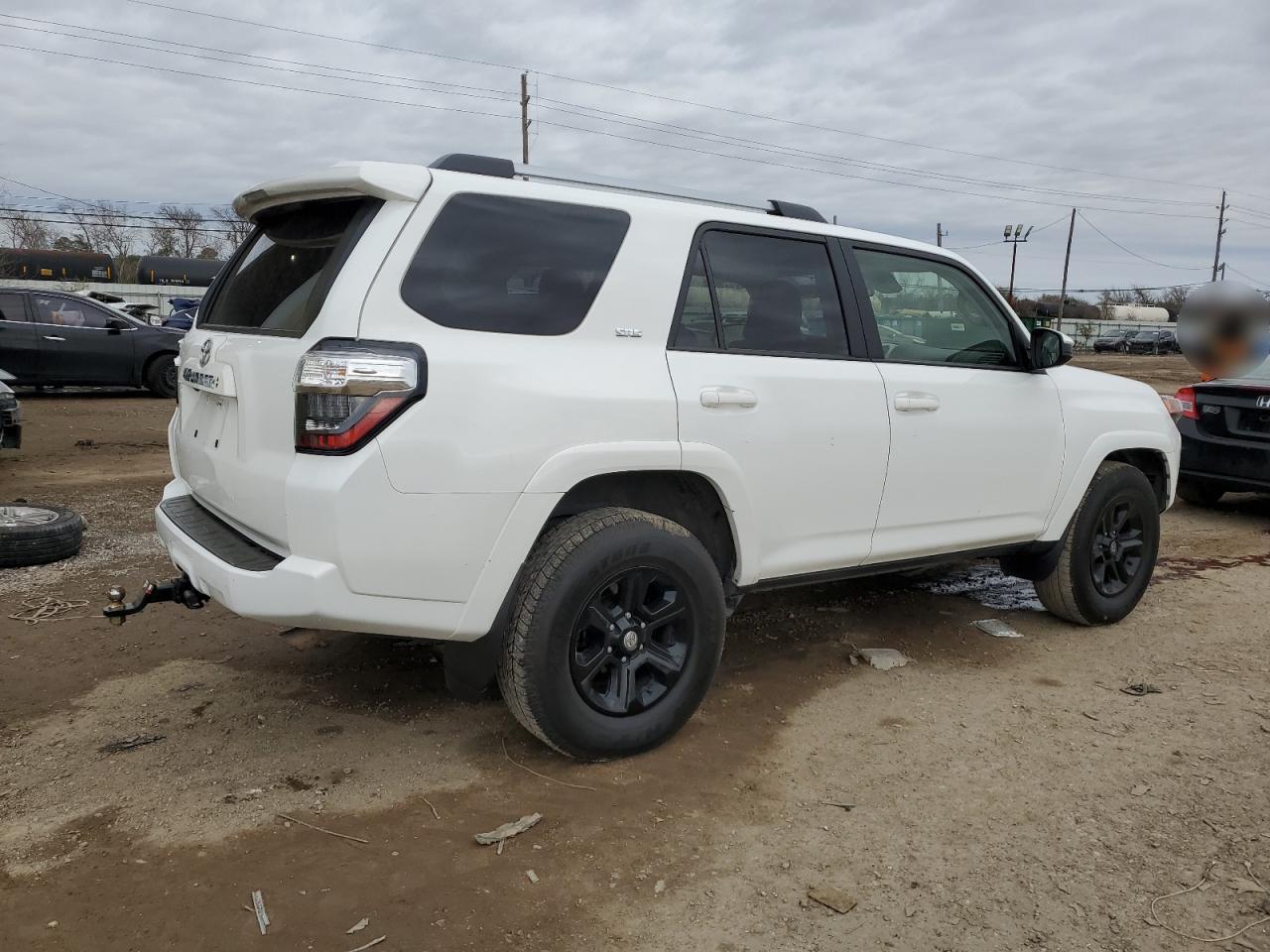 2022 TOYOTA 4RUNNER SR - Image 3