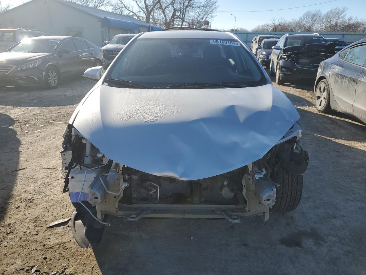 2019 TOYOTA COROLLA L - Image 5