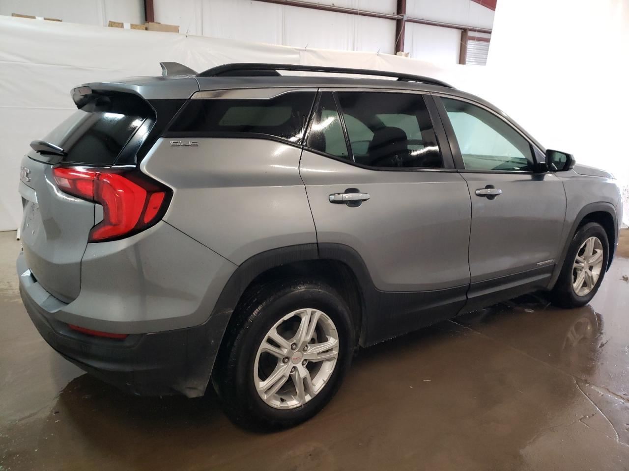 2021 GMC TERRAIN SL - Image 3