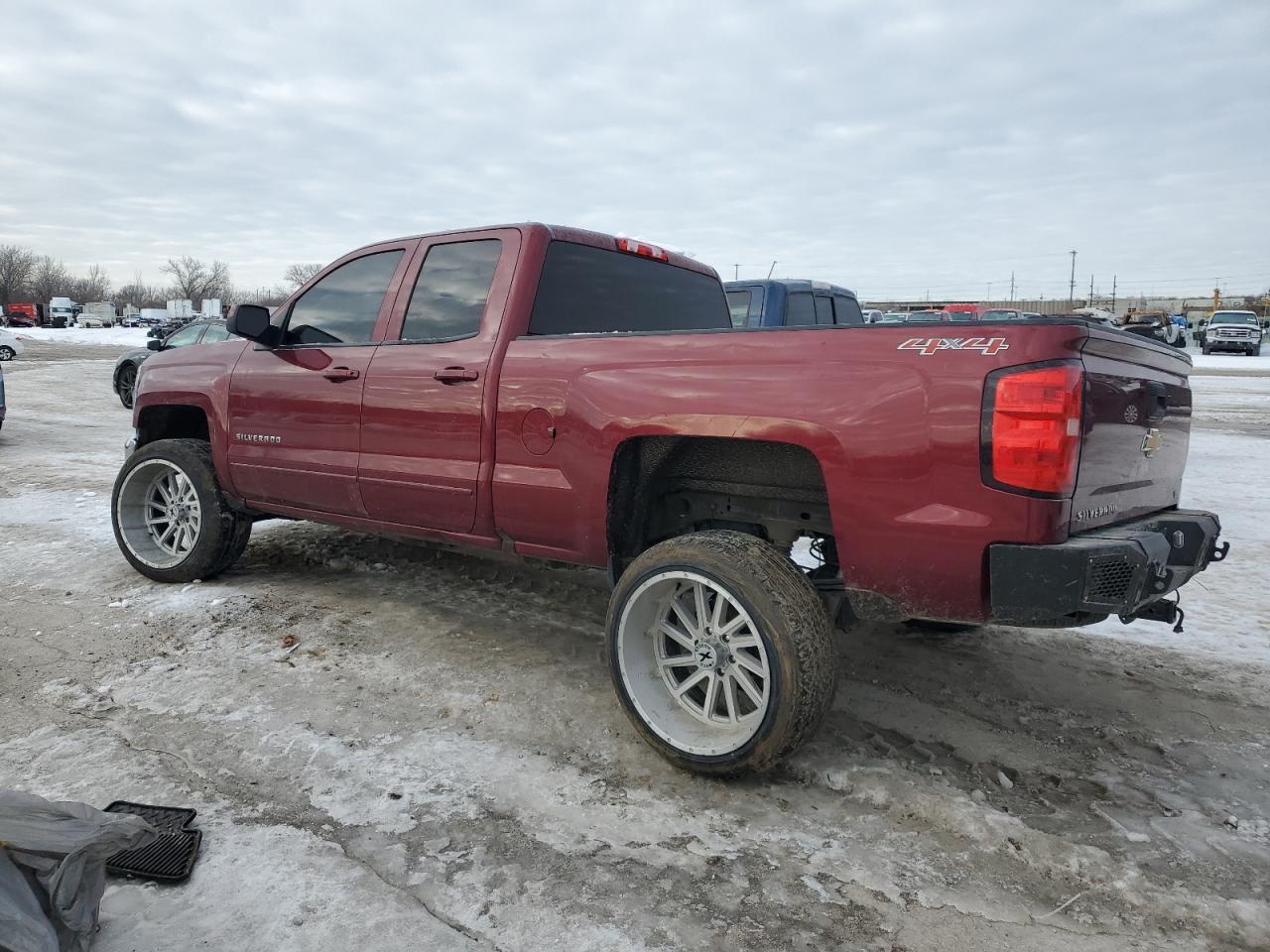 2016 CHEVROLET SILVERADO - Фото 2
