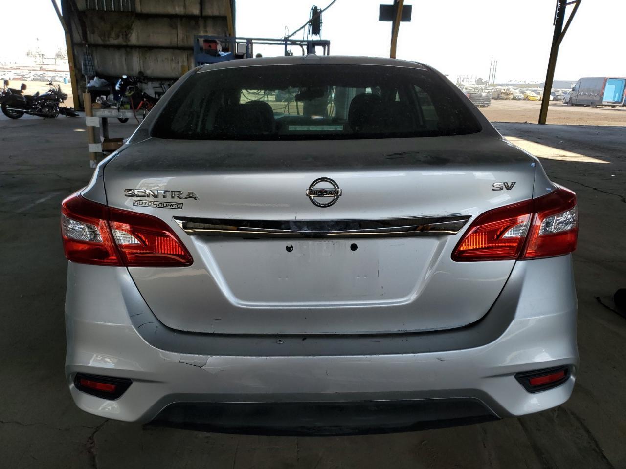 2018 NISSAN SENTRA S - Фото 6