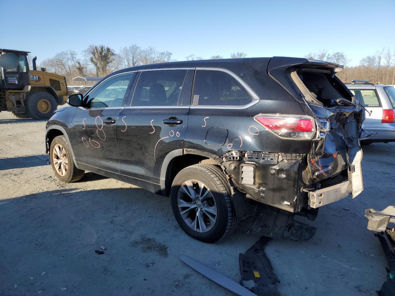 2015 TOYOTA HIGHLANDER - Image 2