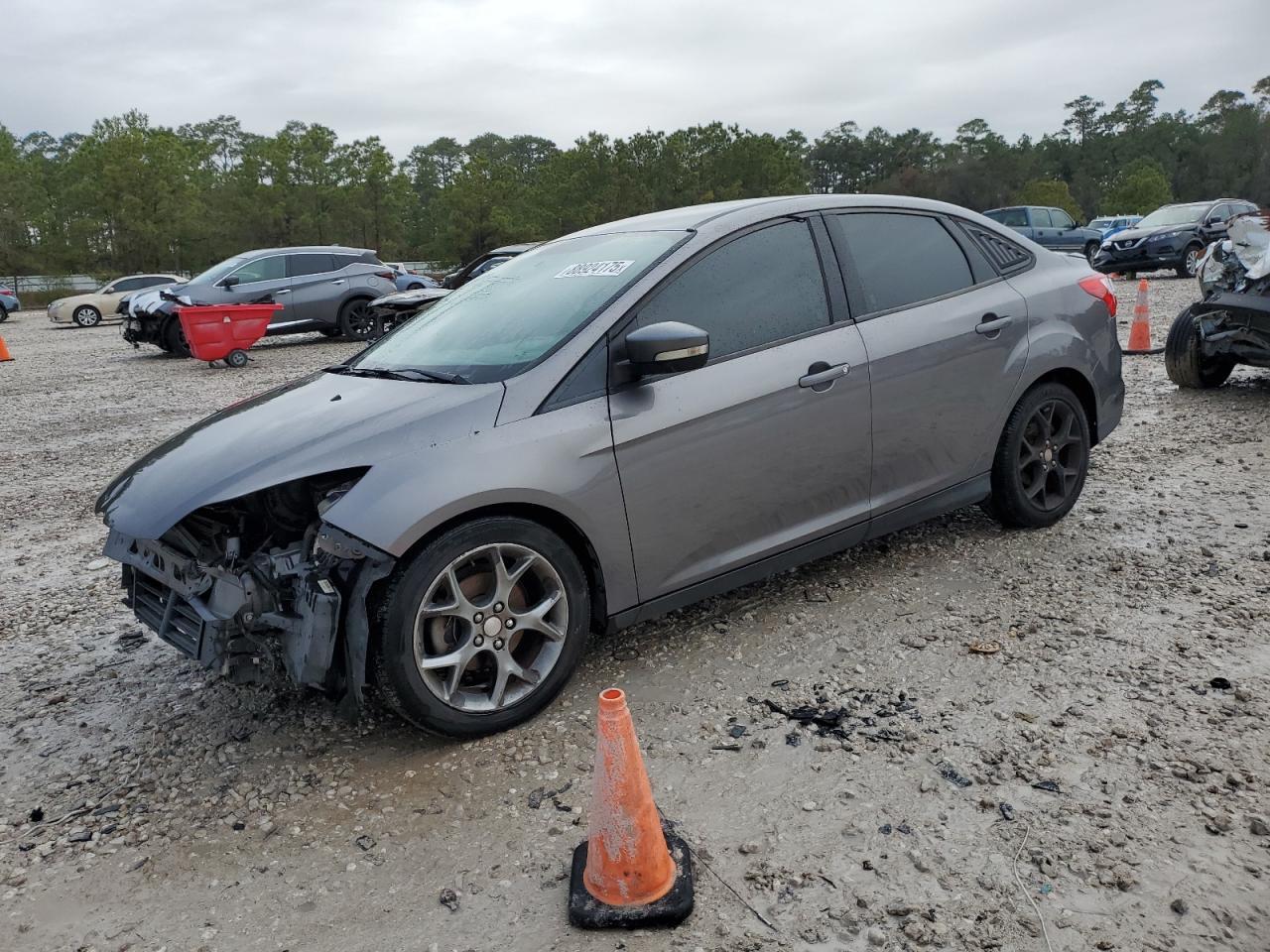 2014 FORD FOCUS SE car image