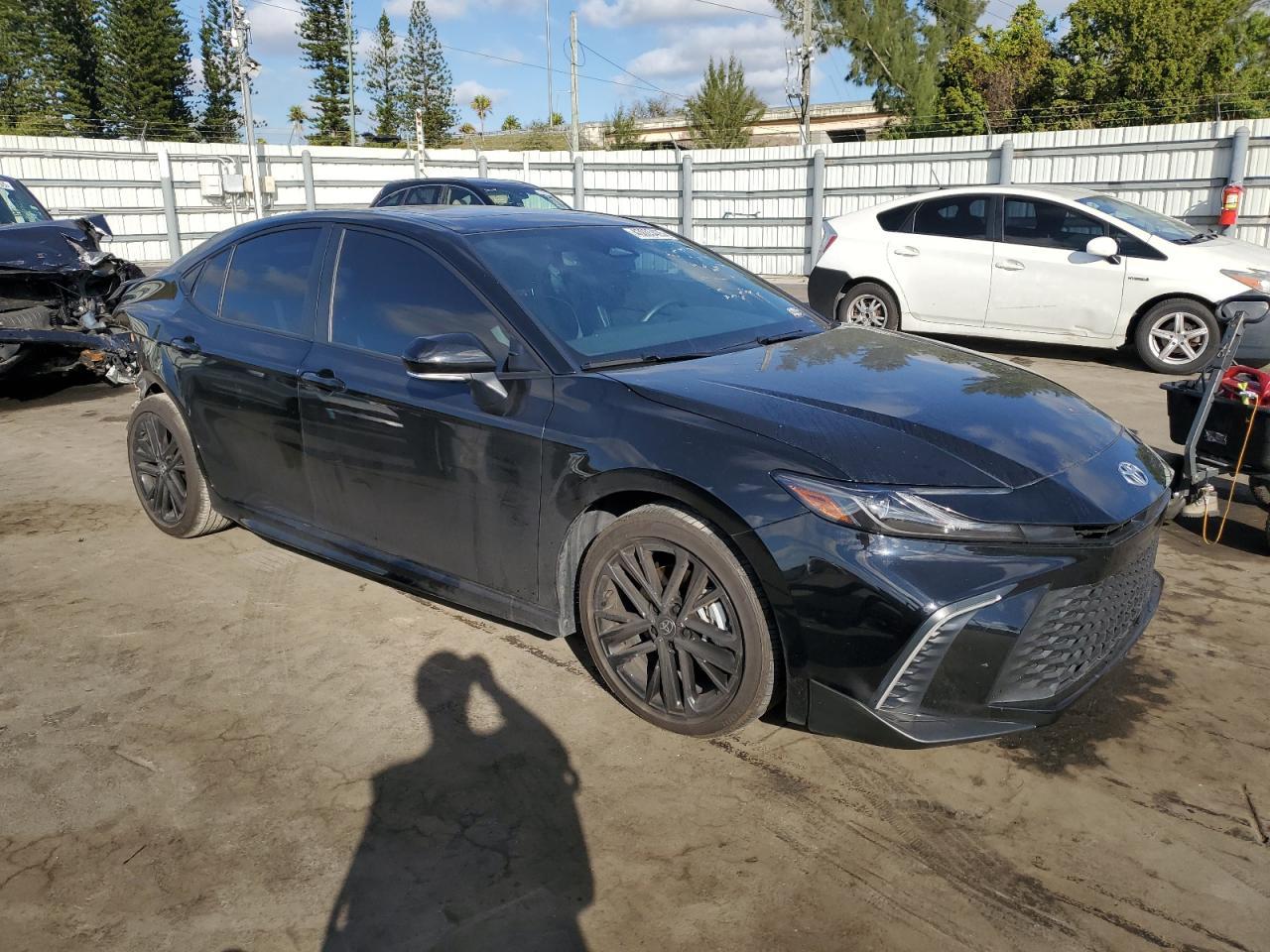 2025 TOYOTA CAMRY XSE - Фото 4
