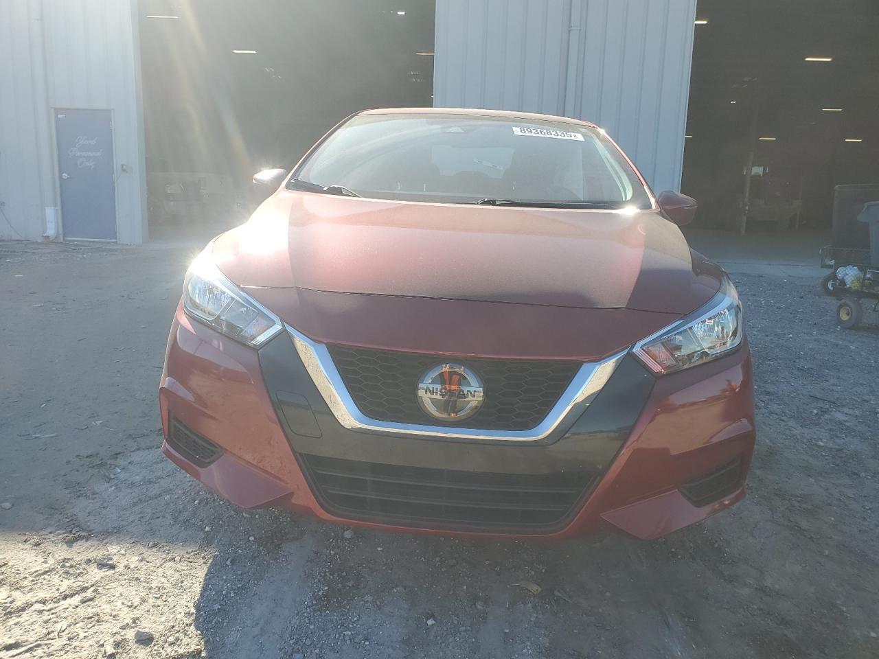 2021 NISSAN VERSA SV - Фото 5