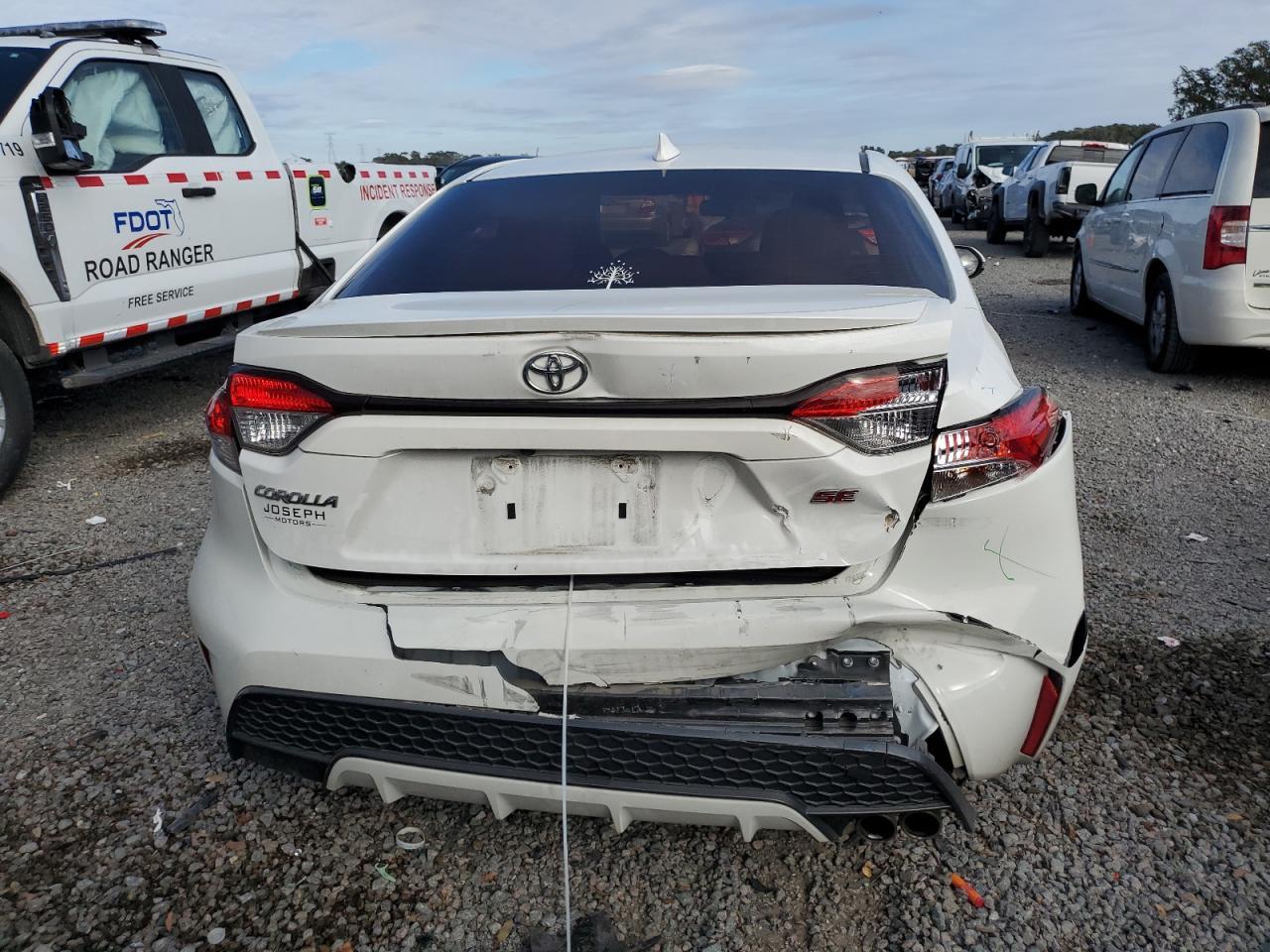 2020 TOYOTA COROLLA SE - Image 6