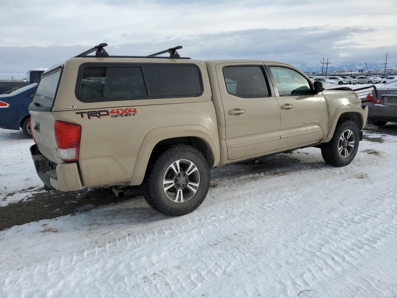 2017 TOYOTA TACOMA DOU - Фото 3