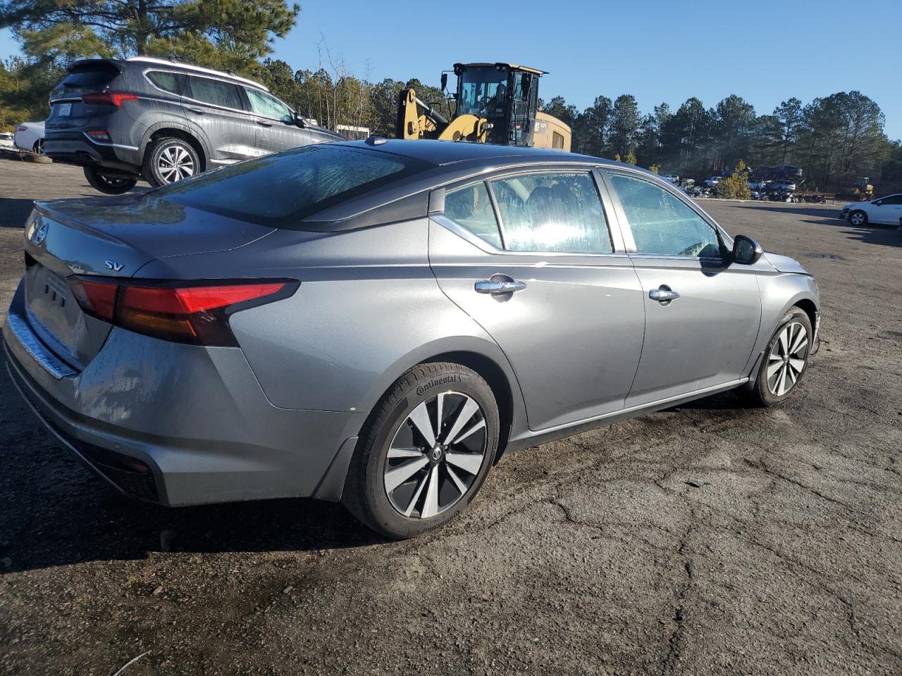 2022 NISSAN ALTIMA SV - Image 3