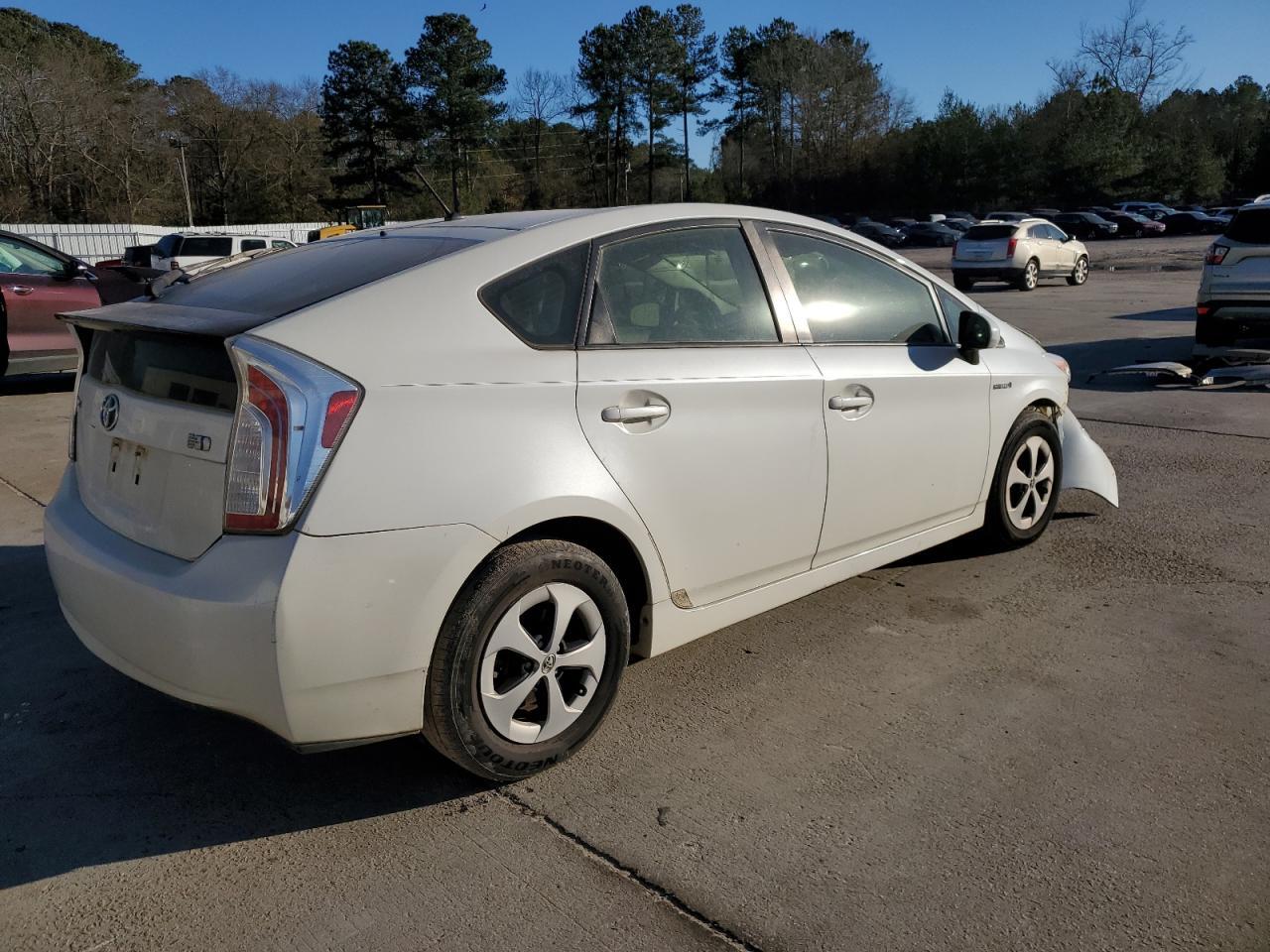 2015 TOYOTA PRIUS - Image 3