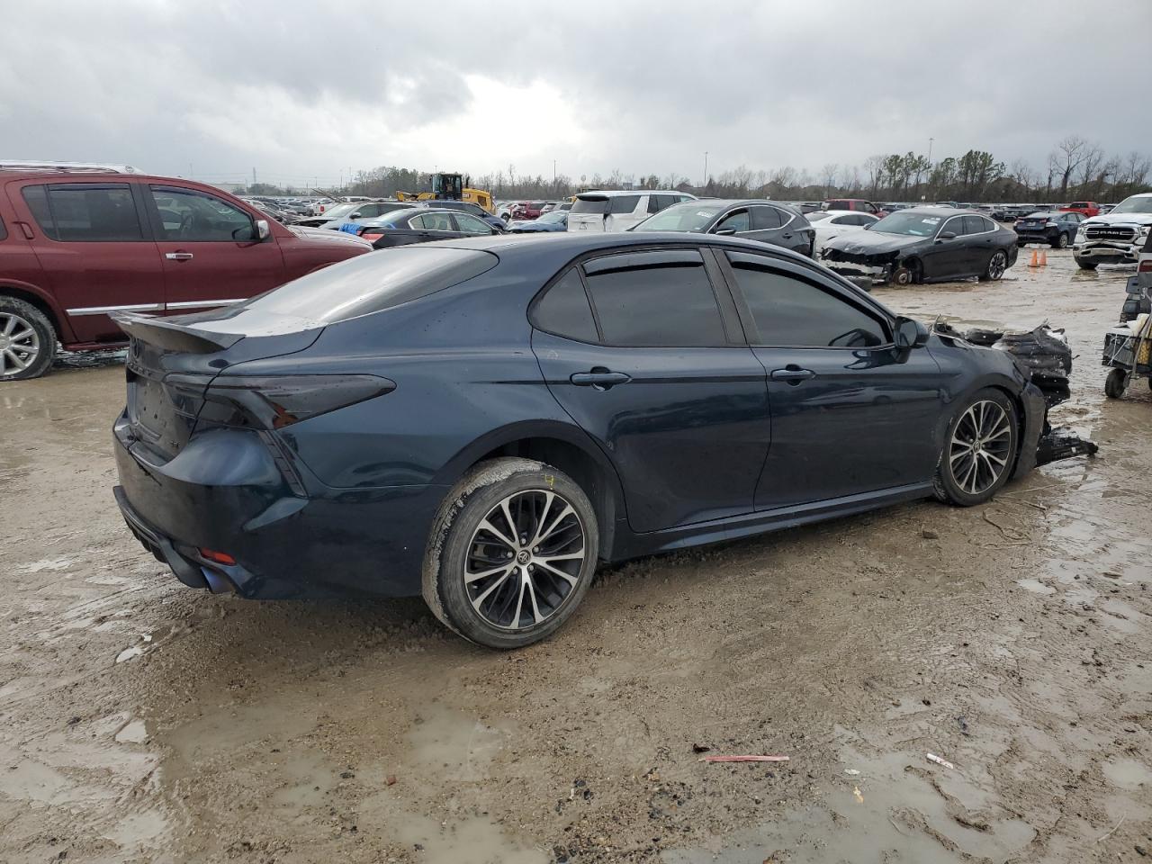 2018 TOYOTA CAMRY L - Image 3