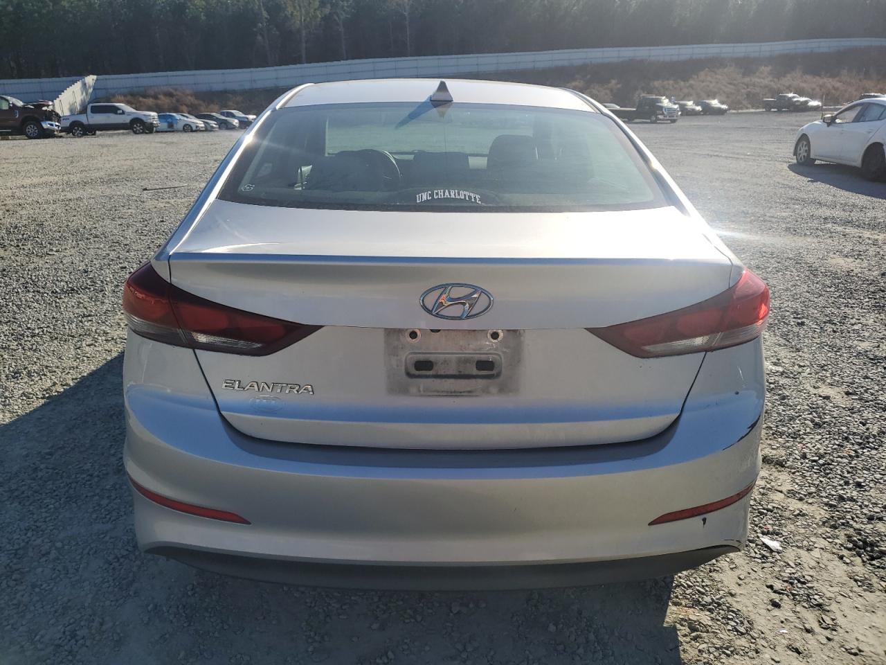 2017 HYUNDAI ELANTRA SE - Фото 6