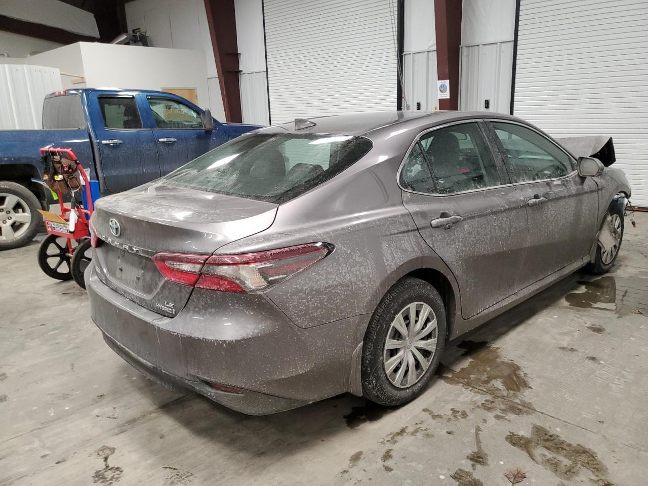 2023 TOYOTA CAMRY LE - Image 3