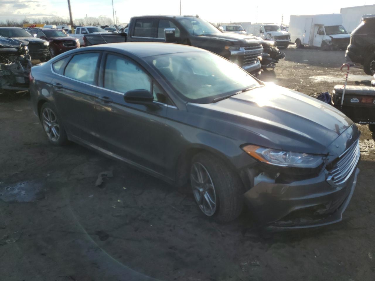 2017 FORD FUSION SE - Image 4