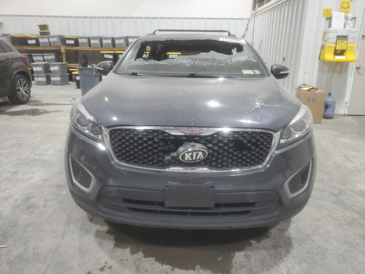 2017 KIA SORENTO LX - Фото 5